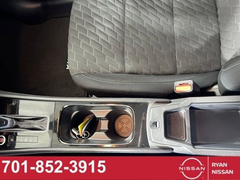 Certified 2023 Nissan Kicks SV image 21