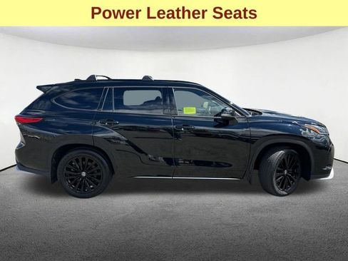 Used 2023 Toyota Highlander XSE AWD/4WD image 12