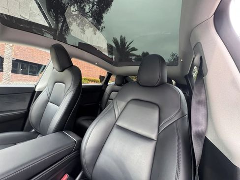 Used 2023 Tesla Model Y Long Range AWD/4WD image 12