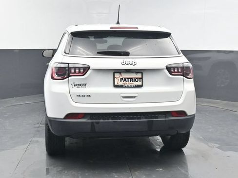 Used 2025 Jeep Compass Sport AWD/4WD image 12