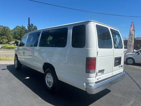 Used 2009 Ford E-350 and Econoline 350 XLT RWD image 7