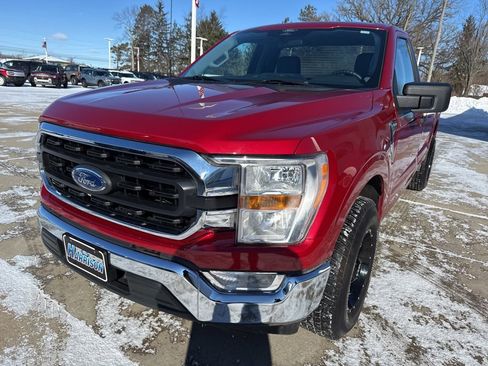 Used 2022 Ford F150 XLT image 2