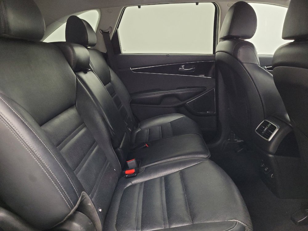 Used 2019 Kia Sorento SX AWD/4WD image 19