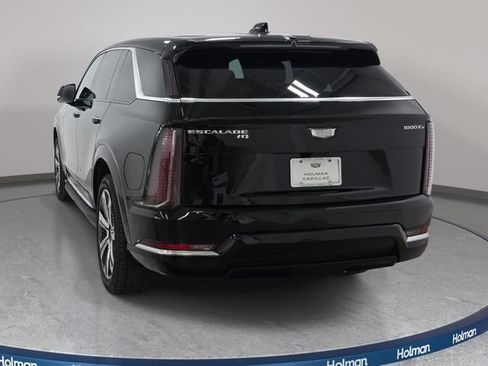 Used 2025 Cadillac Escalade IQ Luxury 2 AWD/4WD image 7