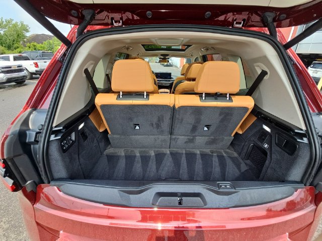 Used 2025 BMW X7 xDrive40i AWD/4WD image 29
