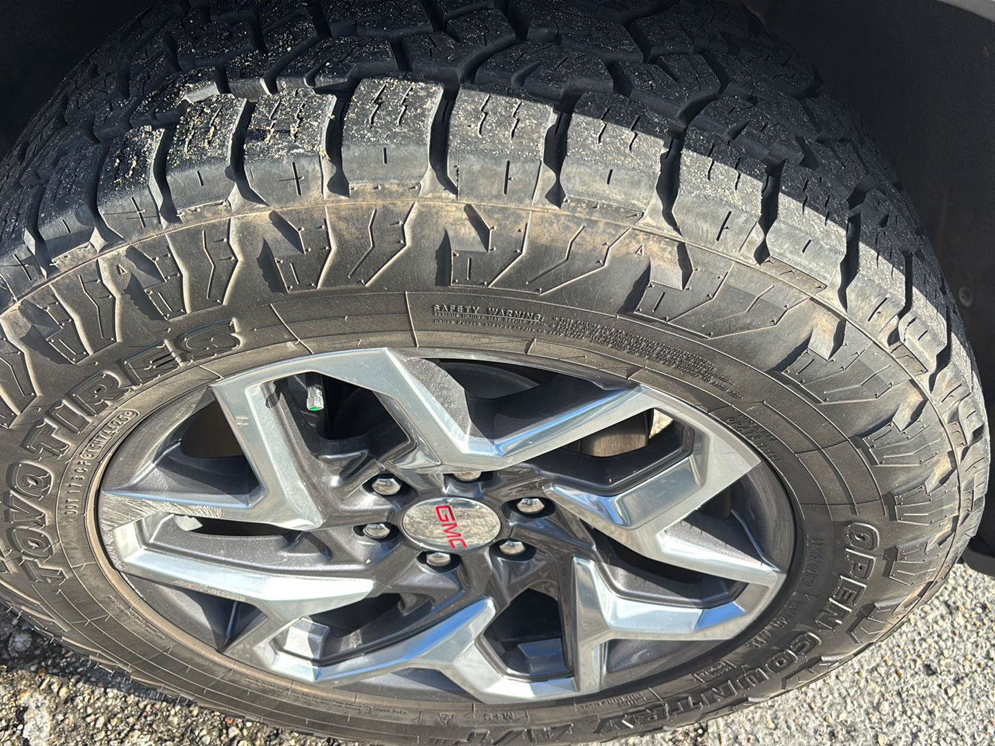 Used 2023 GMC Sierra 1500 SLT w/ SLT Premium Package AWD/4WD image 9