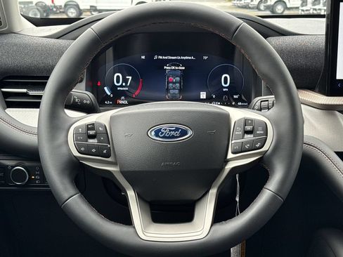 New 2026 Ford Explorer Active RWD image 15
