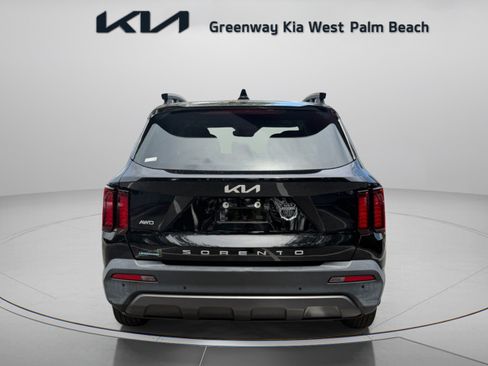 Certified 2022 Kia Sorento S w/ Panoramic Sunroof Package AWD/4WD image 6
