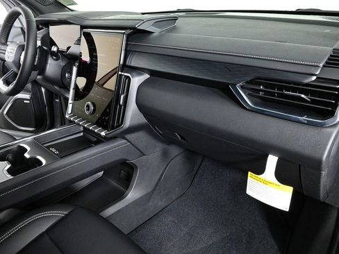 New 2025 GMC Acadia Elevation w/ Elevation Premium Package image 23