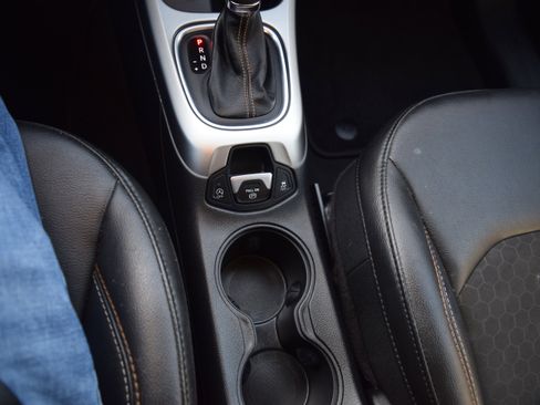 Used 2021 Jeep Compass Latitude image 16