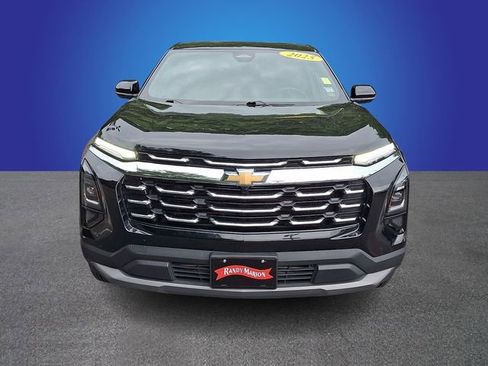 Used 2025 Chevrolet Equinox LT AWD/4WD image 2