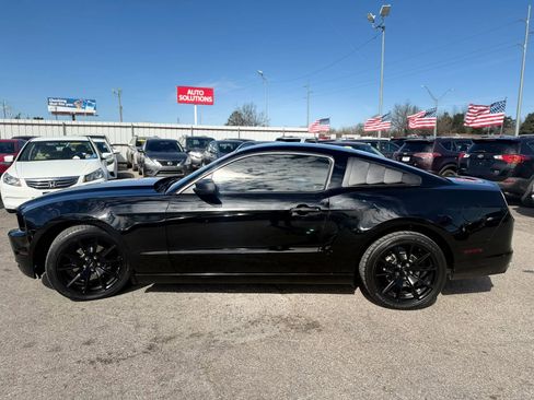 Used 2014 Ford Mustang Coupe image 9