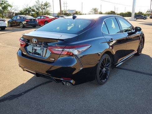Used 2023 Toyota Camry XSE image 4