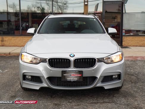 Used 2015 BMW 328i xDrive 328i xDrive Sport Wagon 4D image 2