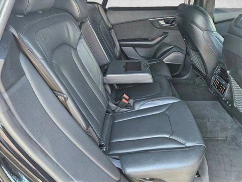Used 2019 Audi Q8 Prestige AWD/4WD image 21