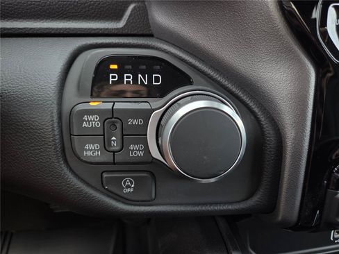 New 2026 RAM 1500 Big Horn AWD/4WD image 17