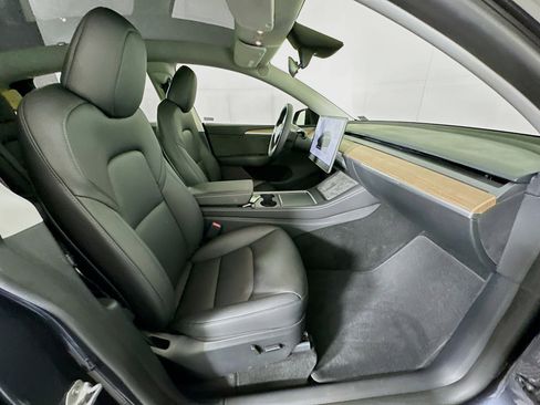 Used 2024 Tesla Model Y Long Range image 29