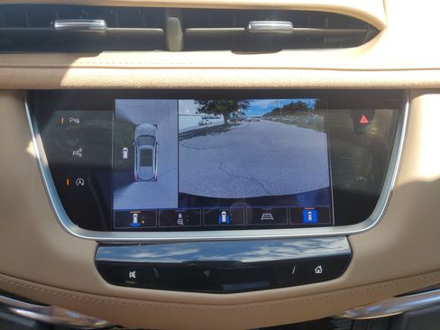 Used 2023 Cadillac XT5 Premium Luxury w/ Platinum Package AWD/4WD image 19