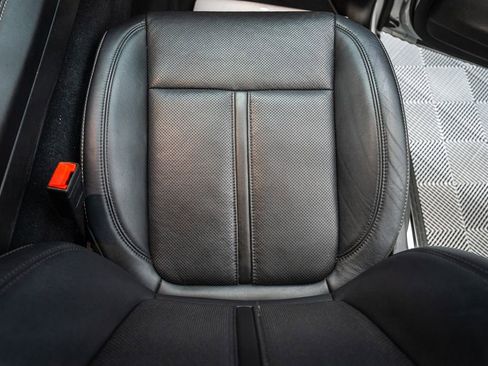 Used 2024 Jeep Wagoneer Series III AWD/4WD image 34