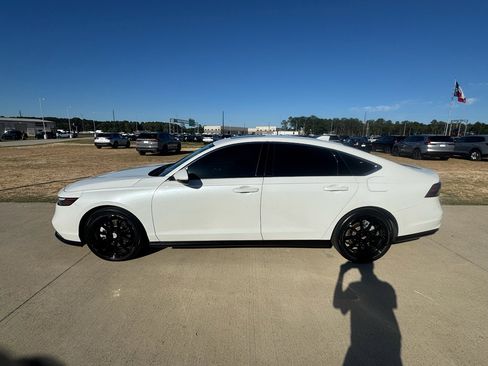 Used 2025 Honda Accord Touring image 5