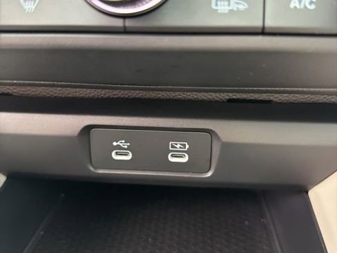 Used 2025 Honda Accord SE image 14