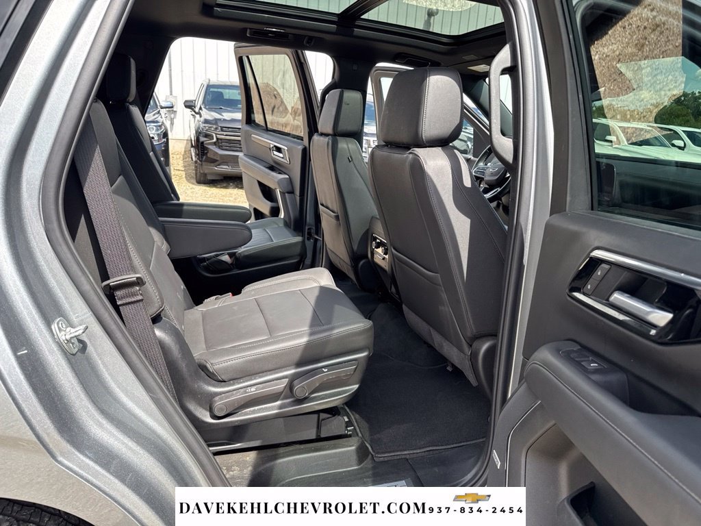 Used 2025 Chevrolet Tahoe Z71 w/ Comfort Package AWD/4WD image 25