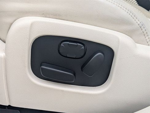 Used 2011 Lincoln MKS w/ 101A Rapid Spec Order Code image 15