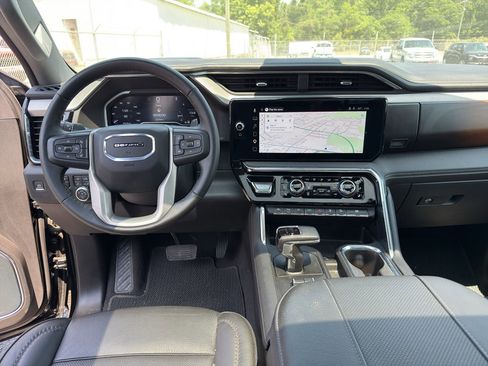 Used 2024 GMC Sierra 1500 Denali w/ Denali Reserve Package AWD/4WD image 25