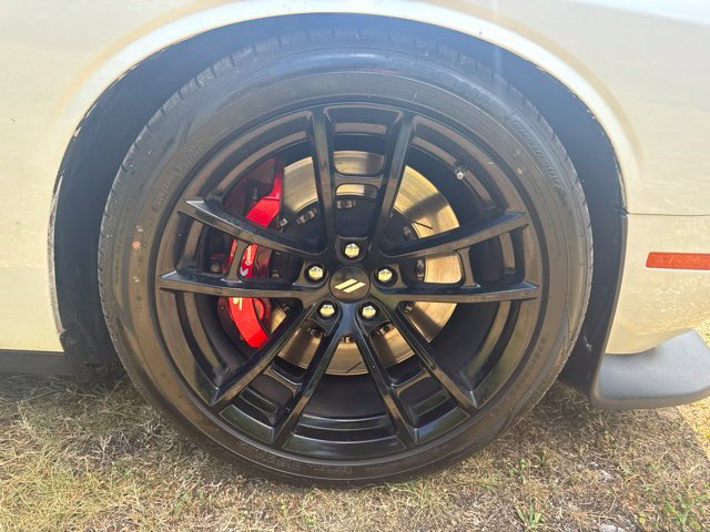 Used 2021 Dodge Challenger R/T Scat Pack w/ Shaker Package RWD image 12