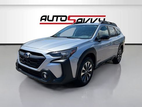Used 2025 Subaru Outback Limited XT w/ Tech Package 2 AWD/4WD image 3
