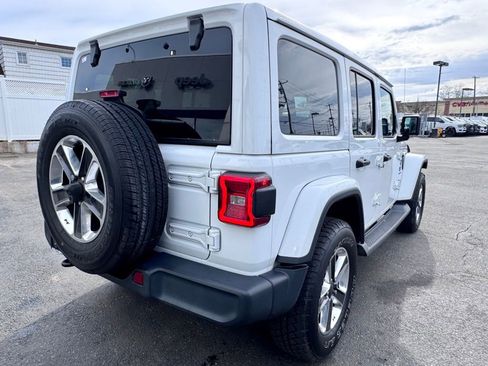 Certified 2018 Jeep Wrangler Unlimited Sahara image 7