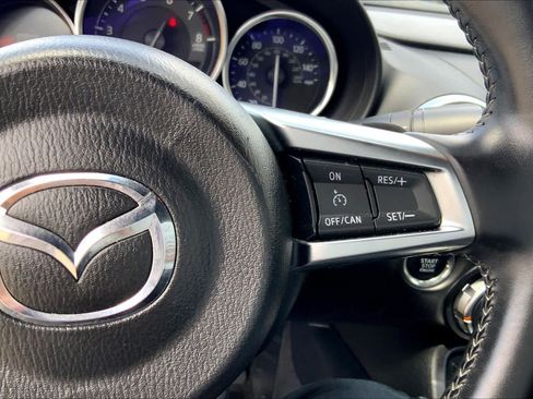 Used 2021 MAZDA MX-5 Miata RF Grand Touring RWD image 21
