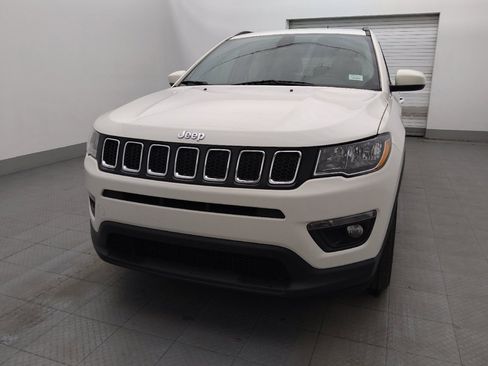 Used 2019 Jeep Compass Latitude FWD image 15