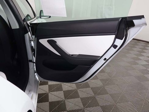 Used 2020 Tesla Model 3 Long Range image 25