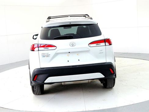 Certified 2023 Toyota Corolla Cross LE image 5