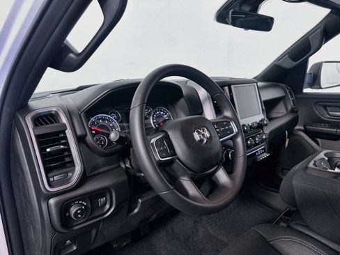 New 2026 RAM 1500 Express AWD/4WD image 9