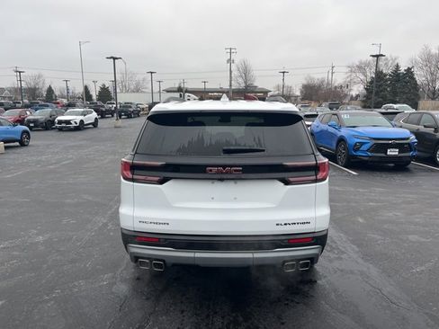Used 2025 GMC Acadia Elevation image 4