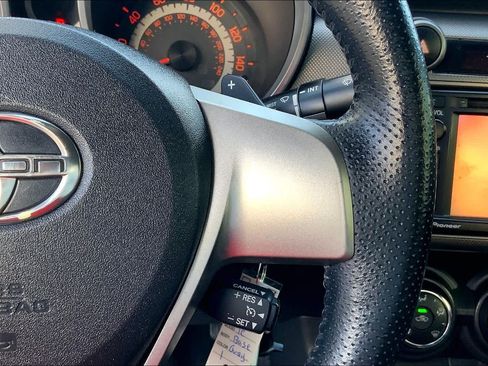 Used 2015 Scion tC FWD image 23