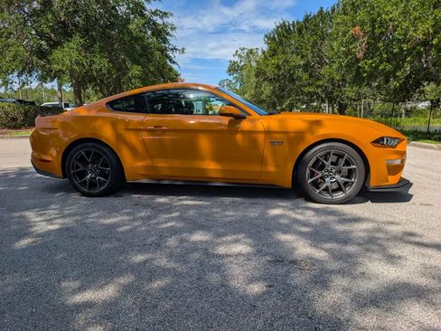 Used 2019 Ford Mustang GT Premium w/ Performance Package - Level 2 RWD image 11