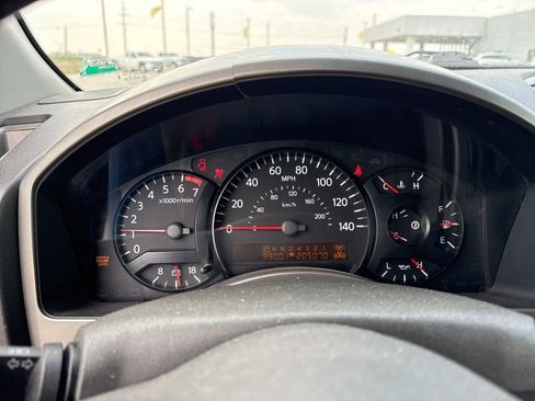 Used 2004 Nissan Titan LE w/ (NAV) Nissan Navigation Pkg image 16