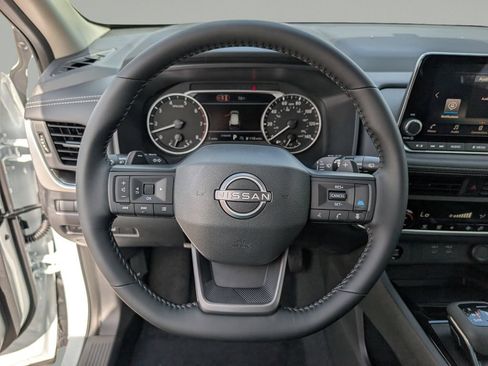 New 2026 Nissan Rogue SV FWD image 20