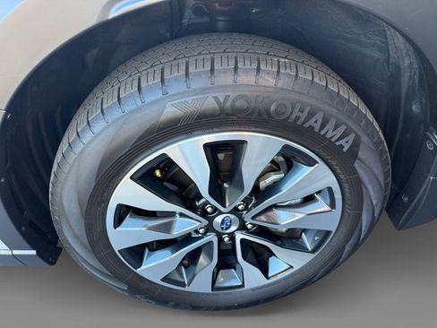 Used 2024 Subaru Outback Touring AWD/4WD image 9