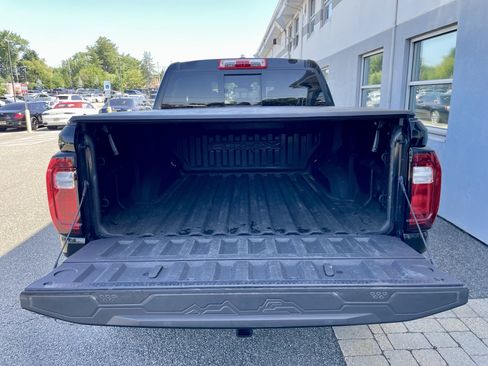 Used 2024 GMC Canyon AT4X AWD/4WD image 36