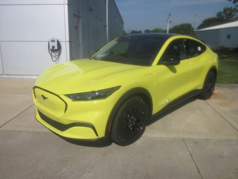 New 2025 Ford Mustang Mach-E Select w/ Comfort Package Lite image 3