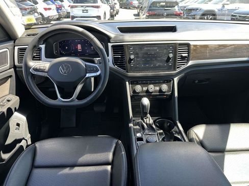 Used 2023 Volkswagen Atlas SE AWD/4WD image 12
