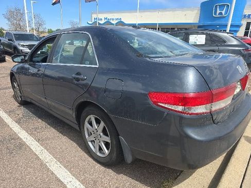 Used 2004 Honda Accord EX image 9