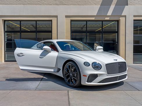 Used 2024 Bentley Continental GT Speed image 23