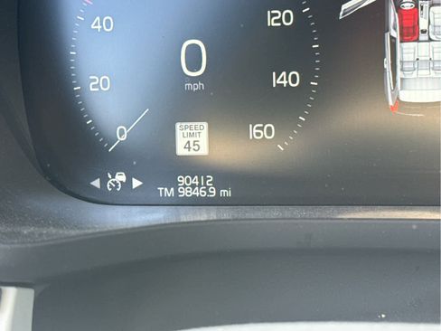 Used 2020 Volvo XC60 T5 Inscription AWD/4WD image 12