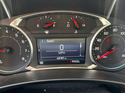 Used 2023 Chevrolet Equinox LS w/ LS Convenience Package FWD image 22