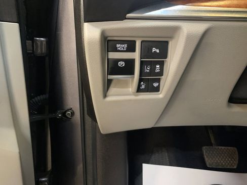 Used 2017 Acura MDX SH-AWD w/ Advance Package image 33